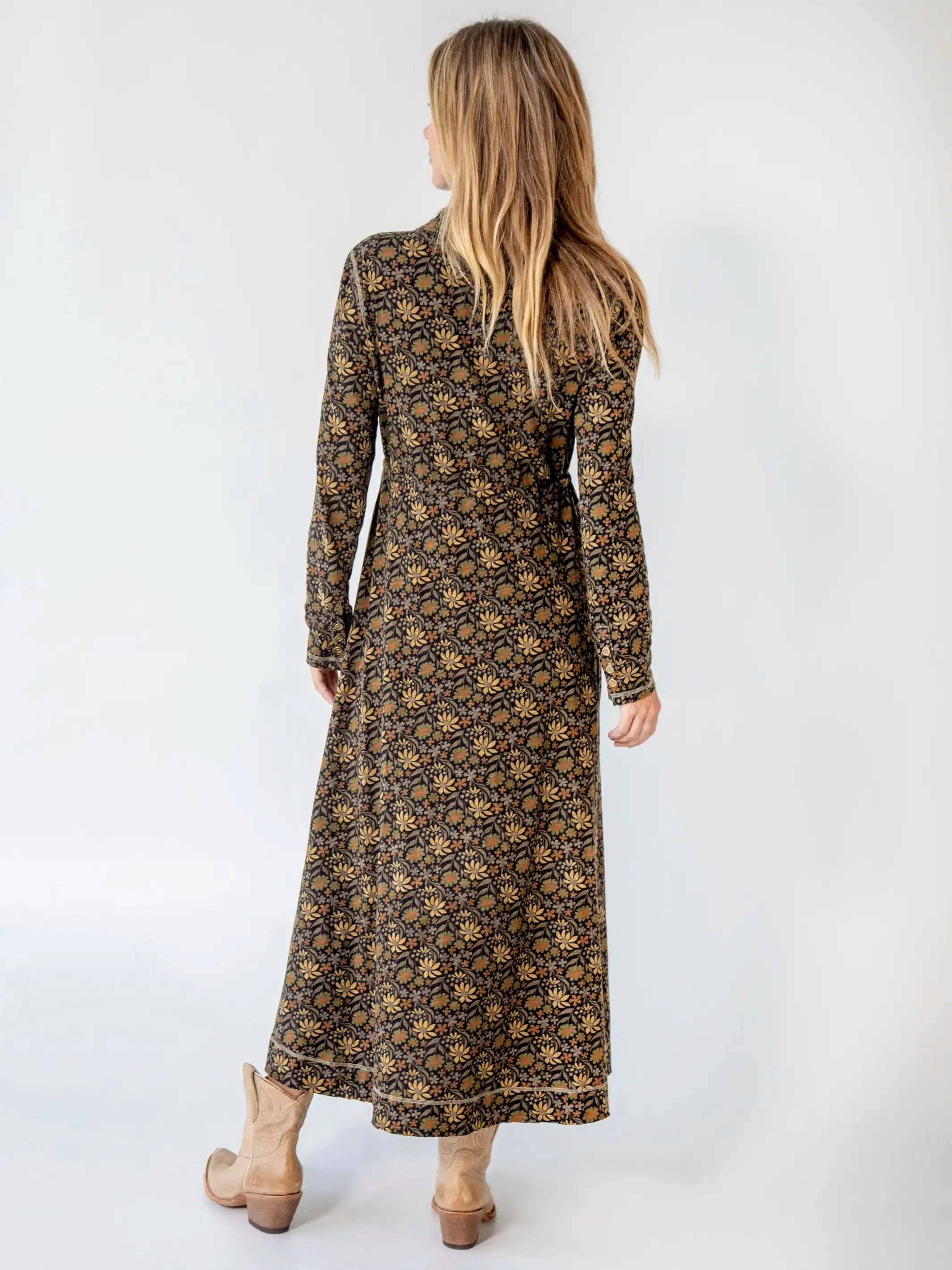 Christa Knit Cotton Maxi Dress - Black Tan Daisies