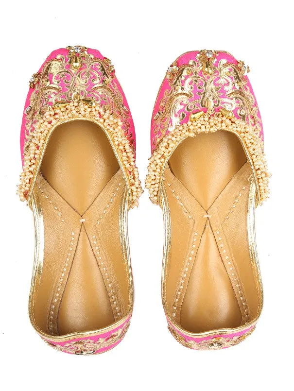 Eveline - Pink Embellished Silk & Leather Juttis