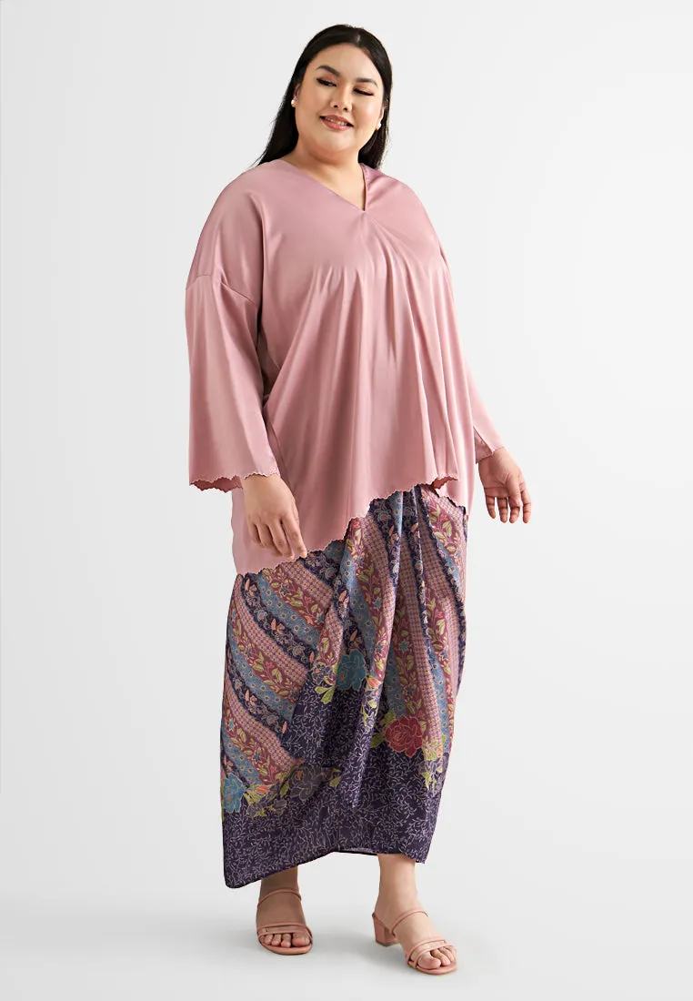 Safa Satin Loose-fit Batwing Top